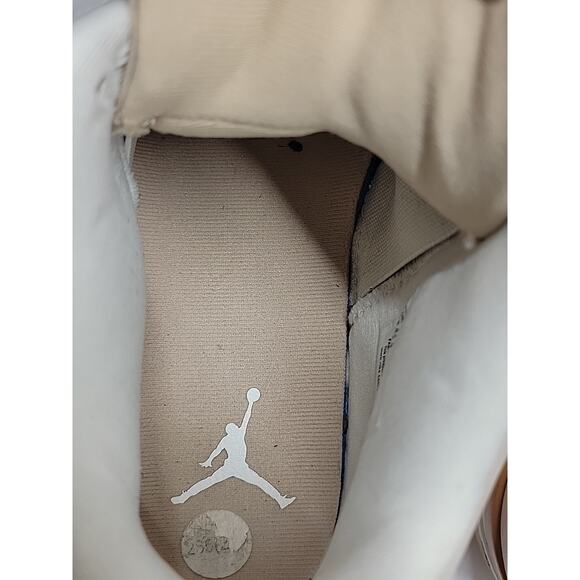 NIKE AIR JORDAN 4 Retro Shimmer Women's US Size 9.5 /‎ DJ0675-200 - Picture 10 of 15